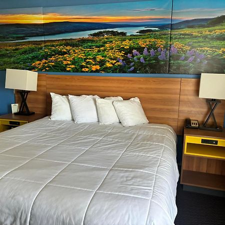 Days Inn & Suites By Wyndham Нидлс Экстерьер фото